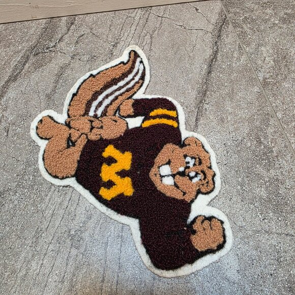 Minnesota Golden Gophers Vintage Embroidered sew on 9” X 6” large fuzzy - Picture 3 of 6